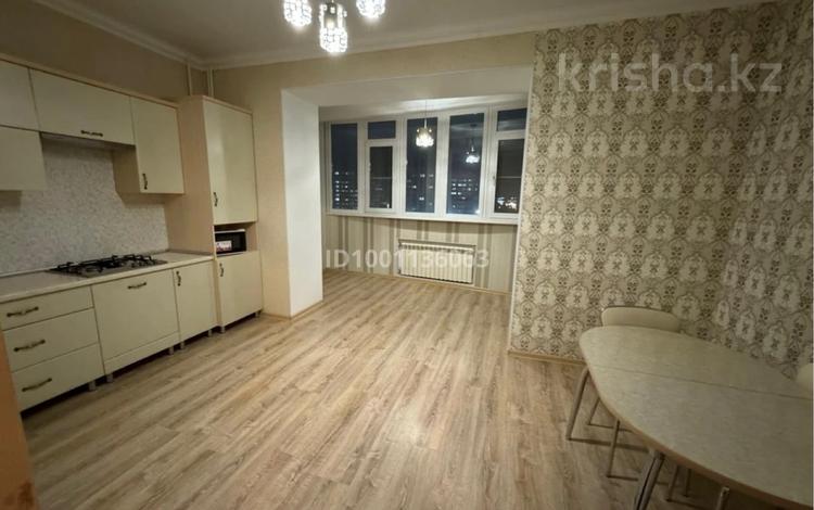 1-комнатная квартира · 56 м² · 4/8 этаж, Алия Молдагулова 50а за 150 000 ₸ в Актобе — фото 2