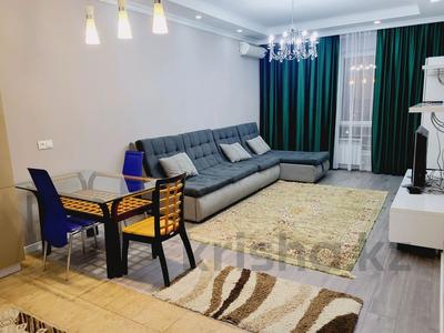 2-комнатная квартира, 90 м², 3 этаж посуточно, Аль-Фараби 21 — Каратаева за 25 000 〒 в Алматы, Бостандыкский р-н