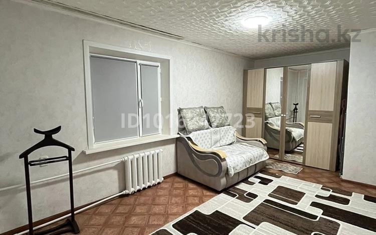 1-бөлмелі пәтер · 31 м² · 4/5 қабат, Ленинградская 56, бағасы: 5 млн ₸ в Шахтинске — фото 2