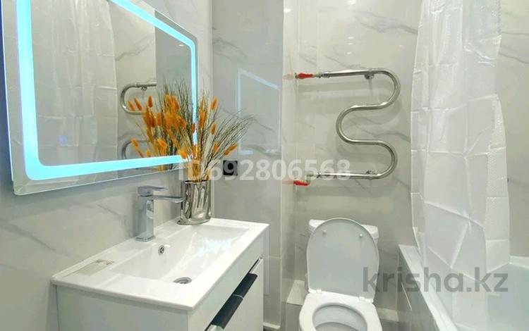 1-комнатная квартира · 20 м² · 9/9 этаж, Казыбек би 125 — Досмухамедова за 15 000 〒 в Алматы, Алмалинский р-н — фото 174