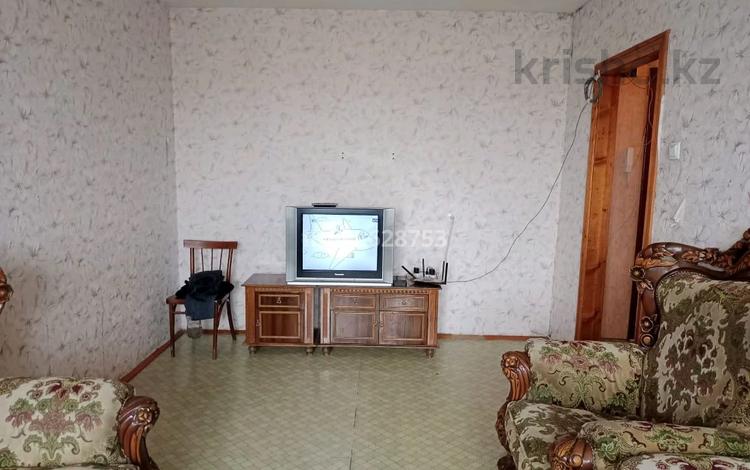 2-комнатная квартира, 52 м², 10/10 этаж, Ткачева 3 за 15.5 млн 〒 в Павлодаре — фото 2