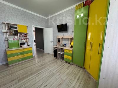 2-комнатная квартира · 79.6 м² · 4/4 этаж, 45 квартал 4 за 36 млн 〒 в Костанае