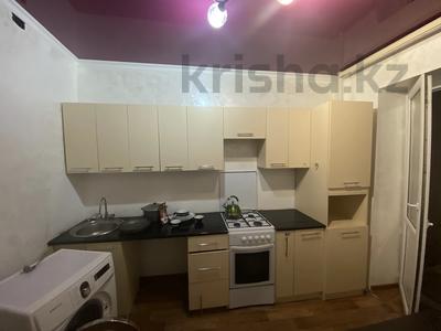 1-комнатная квартира, 50 м², 3/5 этаж помесячно, 6 мкр за 90 000 〒 в Талдыкоргане, мкр Болашак