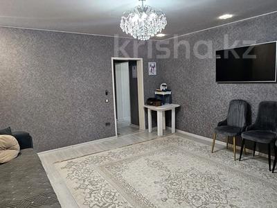 Отдельный дом · 3 комнаты · 100 м² · 9.5 сот., Назарбаева 209 за 27 млн 〒 в Усть-Каменогорске