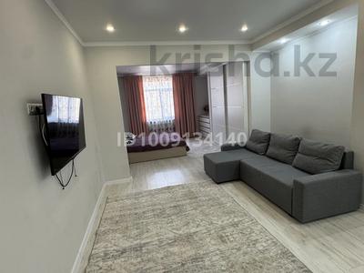 1-комнатная квартира · 73 м² · 5/9 этаж, 17-й мкр за 200 000 〒 в Актау