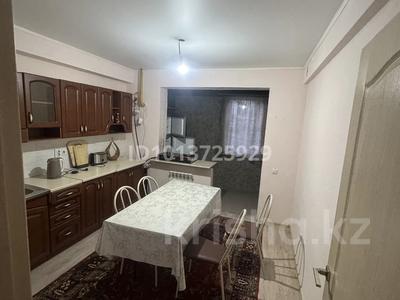 3-комнатная квартира · 65 м² · 1/5 этаж, Алтын орда 6/49 — Алтын орда улица за 250 000 ₸ в Алматы, Наурызбайский р-н