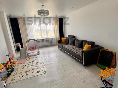 2-бөлмелі пәтер · 68.2 м² · 2/9 қабат, Майкудук, Мкр Голубые пруды, бағасы: 21 млн 〒 в Караганде, Алихана Бокейханова р-н