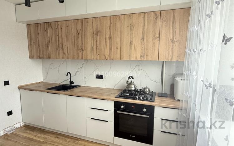 4-комнатная квартира · 80 м² · 4/5 этаж, Темир Масина 51 за 35 млн ₸ в Уральске — фото 2