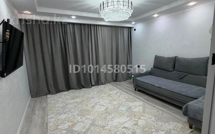 3-комнатная квартира · 70 м² · 1/5 этаж, Абая 37 за 28 млн ₸ в Сатпаев — фото 2