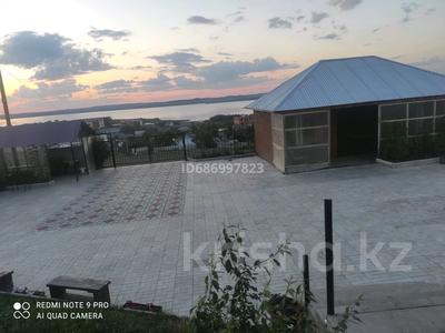 5-комнатный дом посуточно, 150 м², Карбая Мусабаева 2а — На горе за 50 000 〒 в Бурабае
