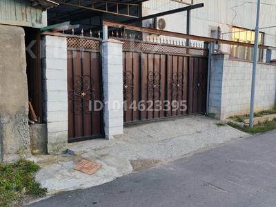 Отдельный дом · 4 комнаты · 120 м² · 8 сот., мкр Акжар, Камысдала 8 за 74 млн ₸ в Алматы, Наурызбайский р-н