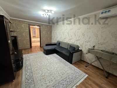 2-комнатная квартира, 49 м², 2/4 этаж, Алдиярова за 17.5 млн 〒 в Шымкенте, Енбекшинский р-н