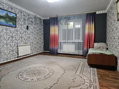 Отдельный дом · 4 комнаты · 110 м² · 5 сот., Старый аэропорт — Перекресток (Старая конечная) маршрут 5 за 20 млн 〒 в Уральске