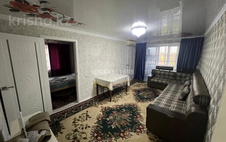 3-комнатная квартира, 60 м², 5/5 этаж, казыбек би 114 за 19 млн 〒 в Таразе — фото 2