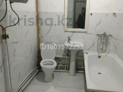 Отдельный дом · 3 комнаты · 120 м², мкр Геолог, Геолог-2 толеби 39 — Напротив новыи поликлиники геолог-2 рядом спорткомплекс супермаркет бо за 100 000 〒 в Атырау