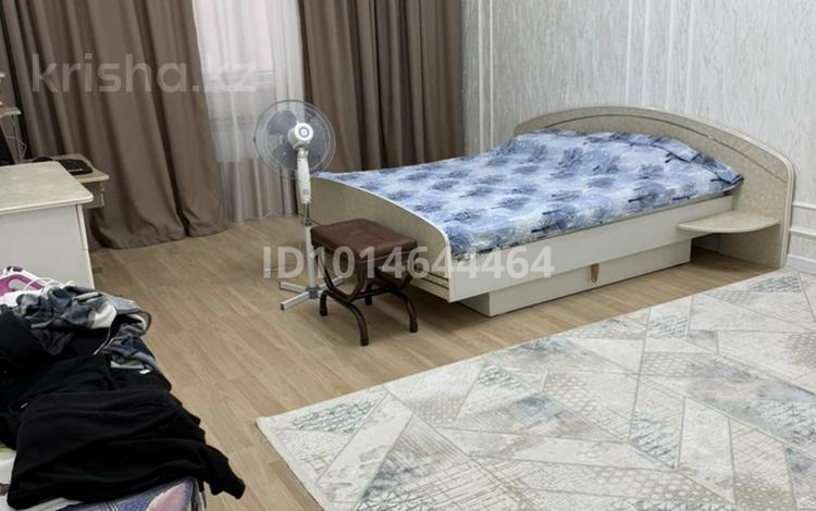 3-комнатная квартира · 102 м² · 2 этаж, 17-й мкр, ​17-й микрорайон 6 за 68 млн ₸ в Актау — фото 2