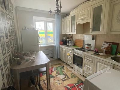 4-бөлмелі пәтер · 80 м² · 2/9 қабат, Захарова, бағасы: 20.8 млн ₸ в Уральске