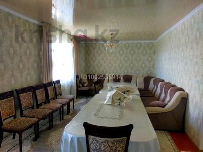 Отдельный дом · 4 комнаты · 160 м² · 120 сот., Есжанұлы 96 — Төле би за 15 млн ₸ в Каратау