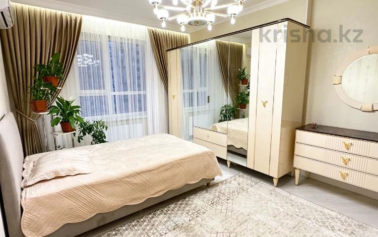 3-комнатная квартира, 106.8 м², 5/14 этаж, Сырым батыра за 63 млн 〒 в Шымкенте, Каратауский р-н — фото 2