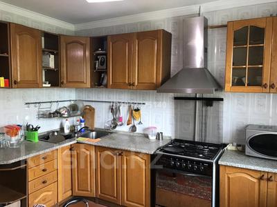 4-комнатная квартира · 81 м² · 4/5 этаж, Жандосова 37 — Розыбакиева за 400 000 〒 в Алматы, Бостандыкский р-н