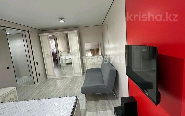 1-бөлмелі пәтер · 31 м² · 1/5 қабат, Гоголя 37/1, бағасы: 15 млн ₸ в Караганде, Казыбек би р-н — фото 2