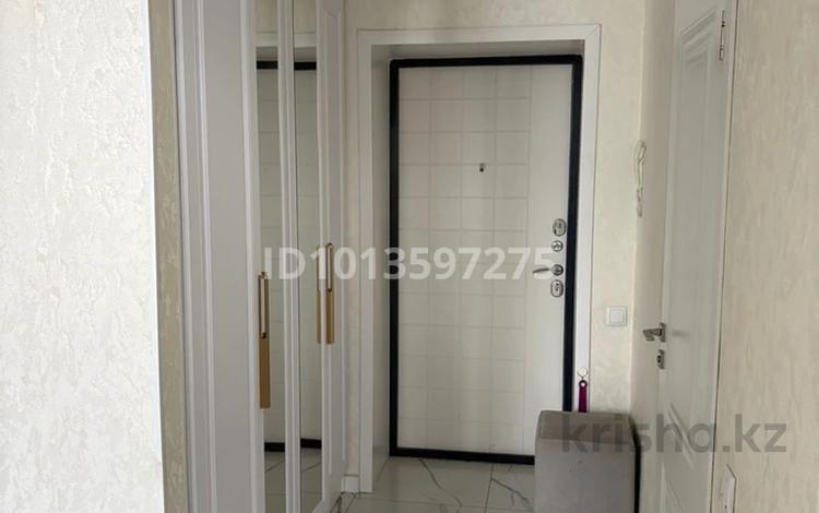 1-комнатная квартира · 40 м² · 9/12 этаж, Казыбек би 3/1 — Толе би за 230 000 ₸ в Астане, Нура р-н — фото 2