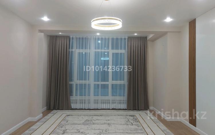 2-комнатная квартира · 68.5 м² · 6/9 этаж, мкр Нурсая, Елорда за 300 000 ₸ в Атырау — фото 2