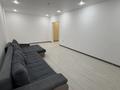 3-комнатная квартира · 104 м² · 5/5 этаж, Желтоксан 1/6 — ТД Караван, Ресторан Лазурный за 200 000 ₸ в Уральске — фото 2