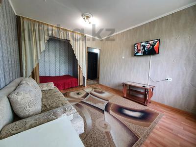 1-комнатная квартира, 32 м², 3/5 этаж посуточно, Астана 22 за 7 000 〒 в Аксу