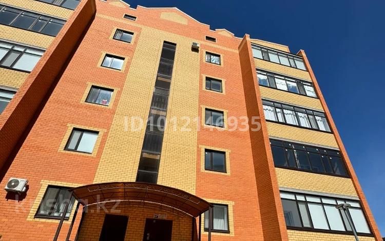 4-бөлмелі пәтер · 160 м² · 2/5 қабат, мкр. Алтын орда 23д, бағасы: 47.5 млн ₸ в Актобе — фото 2
