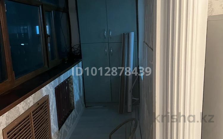 3-бөлмелі пәтер · 65 м² · 3/5 қабат, 1 микр 30, бағасы: 15 млн ₸ в Туркестане — фото 2