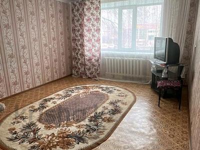 1-комнатная квартира, 34 м², 2/5 этаж, Акимжанова за 6.2 млн 〒 в Актобе, мкр. Курмыш