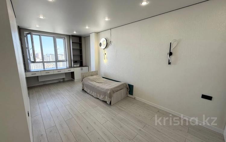 3-комнатная квартира · 67 м² · 16/19 этаж, Жургенова — СРОЧНО! ТОРОПИТЕСЬ! за 36 млн ₸ в Астане, Сарайшык р-н — фото 4