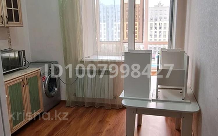 1-комнатная квартира · 41 м² · 7/10 этаж, мкр Комсомольский, Алихан бокейхана 15 — Триумфальная арка за 200 000 ₸ в Астане, Есильский р-н — фото 2