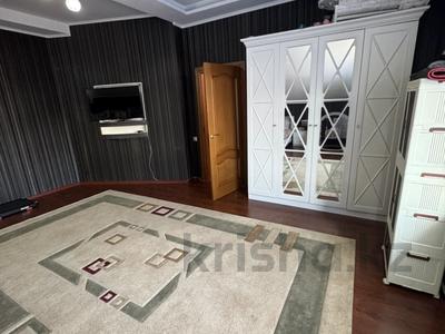 4-комнатная квартира · 160 м² · 2/3 этаж, мкр Алгабас, Шамшырак за 68 млн 〒 в Алматы, Алатауский р-н