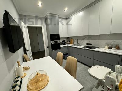 3-бөлмелі пәтер · 100 м² · 8 қабат, Кулитегин 4 а, бағасы: 450 000 ₸ в Астане, Есильский р-н