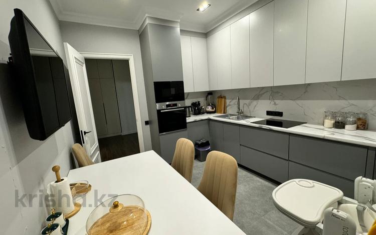 3-бөлмелі пәтер · 100 м² · 8 қабат, Кулитегин 4 а, бағасы: 450 000 ₸ в Астане, Есильский р-н — фото 2