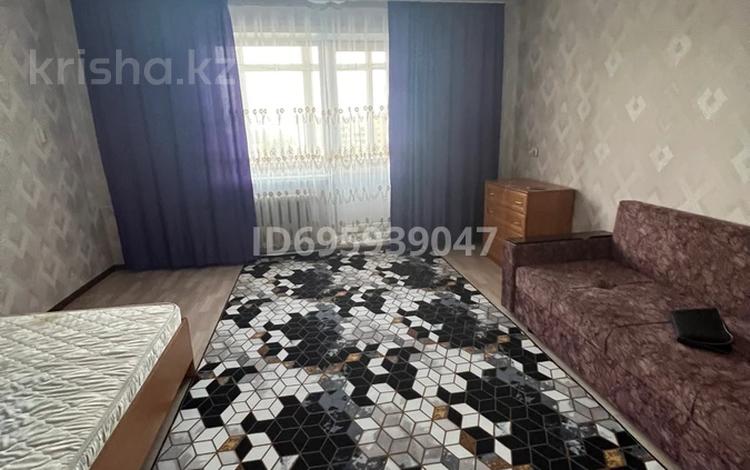 1-комнатная квартира · 42 м² · 9/9 этаж, Глинки 18А за 120 000 〒 в Семее — фото 2