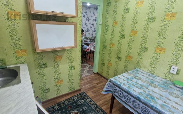 1-бөлмелі пәтер · 31.7 м² · 1/5 қабат, 408 квартал 15, бағасы: 11.5 млн ₸ в Семее — фото 13