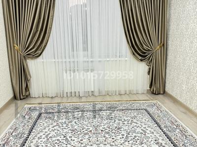 2-бөлмелі пәтер · 65 м² · 3/5 қабат, Алтын орда ш/а., Батыс 2 9/4, бағасы: 200 000 ₸ в Актобе, мкр. Алтын орда
