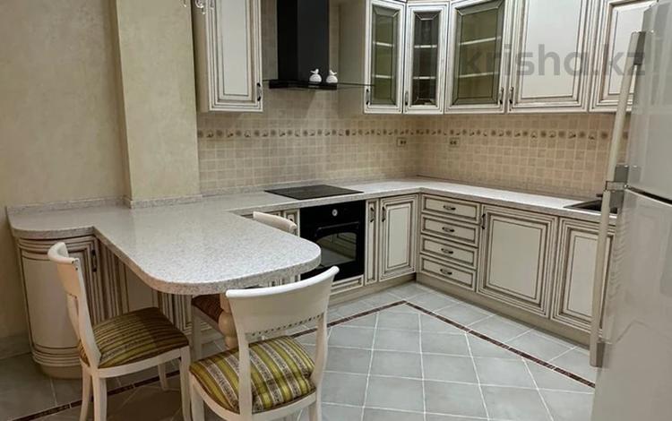 4-комнатная квартира · 200 м² · 4/6 этаж, Фурманова 301 за 1.1 млн ₸ в Алматы, Медеуский р-н — фото 2