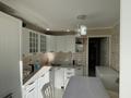 2-бөлмелі пәтер · 54 м² · 4/5 қабат, Аманжолова 49/1, бағасы: 25 млн ₸ в Уральске — фото 2