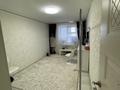 2-бөлмелі пәтер · 54 м² · 4/5 қабат, Аманжолова 49/1, бағасы: 25 млн ₸ в Уральске — фото 5