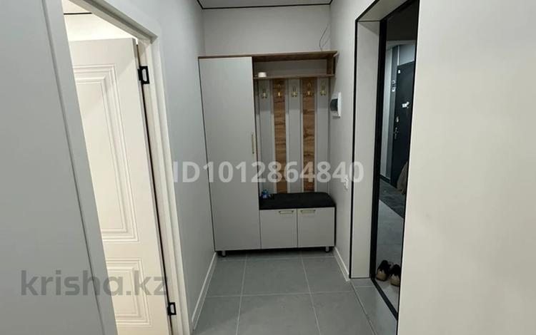 1-комнатная квартира · 40 м² · 3/9 этаж, мкр Шугыла, Жунисова 2/25 — проспект Алатау, Толе би за 230 000 ₸ в Алматы, Наурызбайский р-н — фото 2