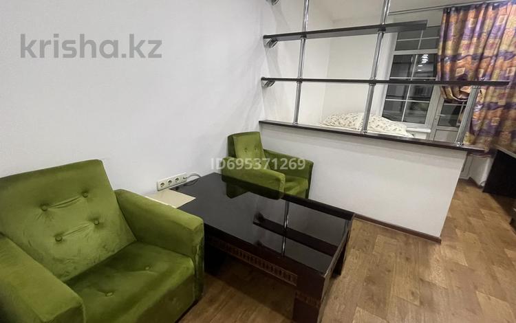 1-бөлмелі пәтер · 37 м² · 3/3 қабат, Аблайхана 64 — Гоголя, бағасы: 350 000 ₸ в Алматы, Алмалинский р-н — фото 2