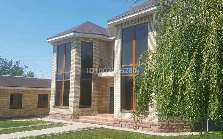 Дом · 6 комнат · 190 м², Мкр. Рауан 6 линия 1 за 50 000 ₸ в Конаеве — фото 2