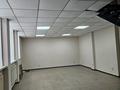 Офисы, кабинеты и рабочие места · 80 м² за 580 000 ₸ в Караганде, Казыбек би р-н — фото 4