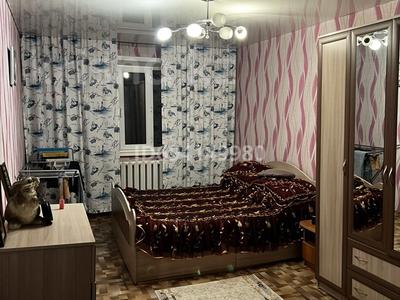 2-комнатная квартира, 48 м², 4/5 этаж, Пришахтинск, 23й микрорайон 40 за 13 млн 〒 в Караганде, Алихана Бокейханова р-н