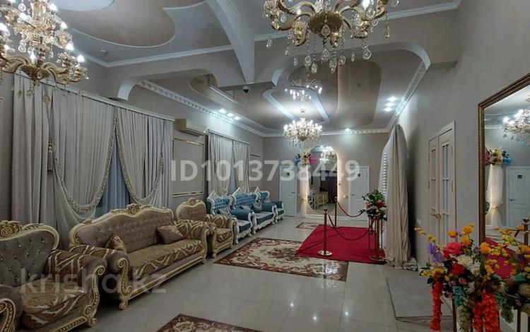 Свободное назначение, общепит, развлечения · 700 м² за 1 млн ₸ в Актау, 29а мкр — фото 2