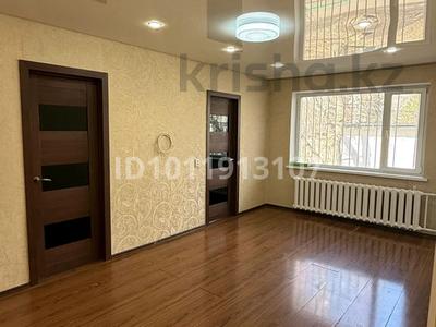 3-комнатная квартира · 48.3 м² · 1/5 этаж, ул. Айманова 2 за 15.9 млн 〒 в Павлодаре